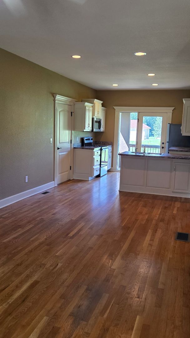 1321a NE 39th St Unidad 3814 N Forest Ave