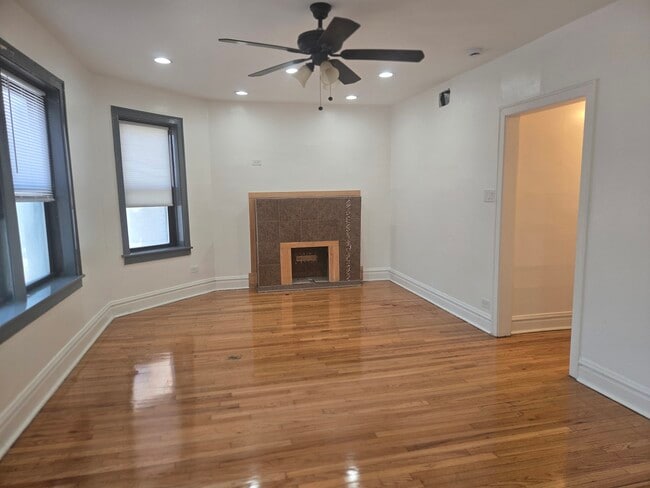 Photo - 1019 N Trumbull Ave