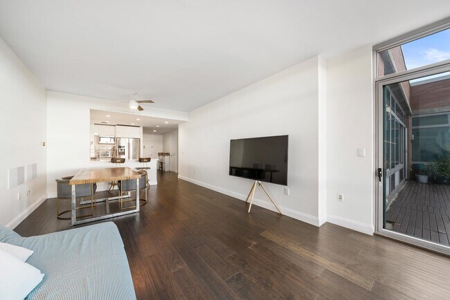 Photo - 25 Hudson St Unit PENTHOUSE 907