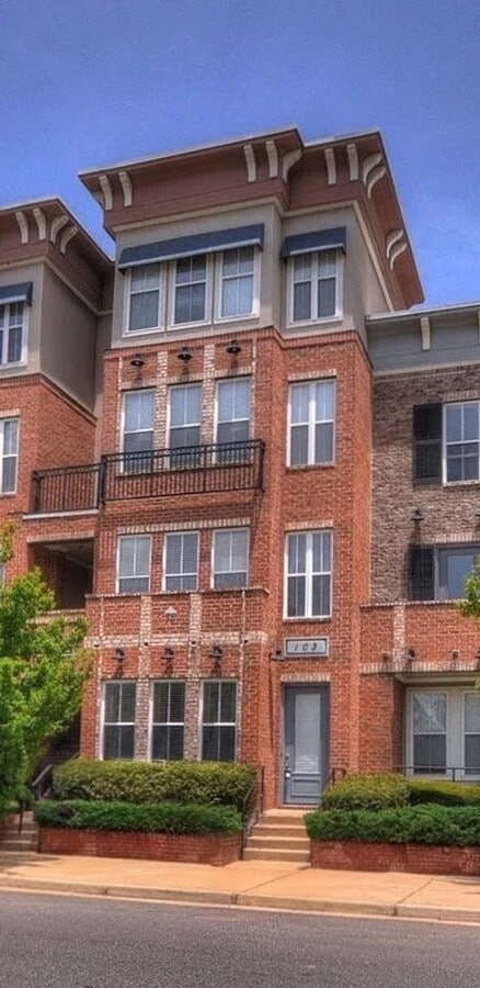 Photo - 70 W Carolina Ave