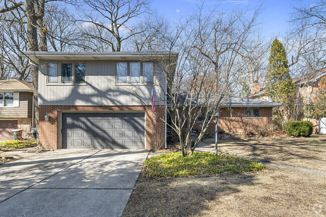 Building Photo - 1406 S Western Ave Rental