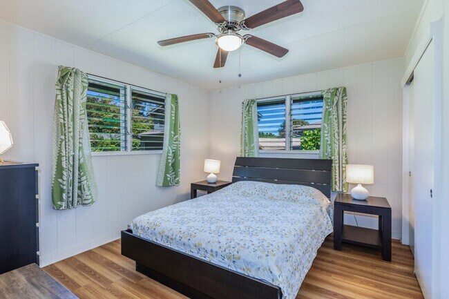 5-5246 Kuhio Hwy.