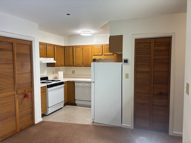 Photo - 181 Westport Ave