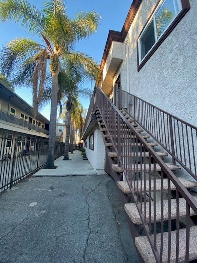 Photo - Newly Remodeled Beautiful 1 Bedroom/ 1 bathroom Apartment! With PARKING!