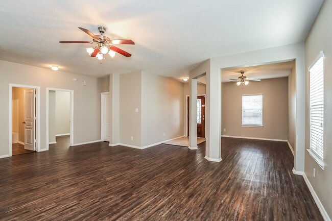 Photo - 7006 Orchid St