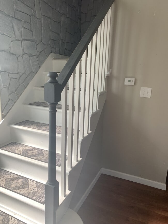 Photo - 64 Bidlack St