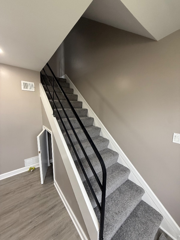 Photo - 2513 Iverson St