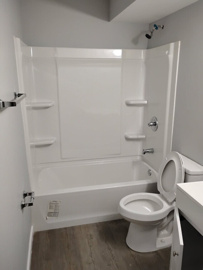 Photo - Legacy Commons Apartamentos