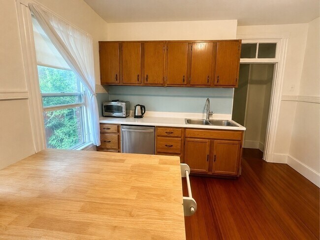 Photo - 40 Perry St Unit 3
