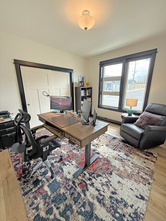 Photo - Modern Three Bedroom Townhome with Air Conditioning