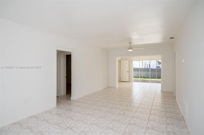 Photo - 2340 SW 16th St