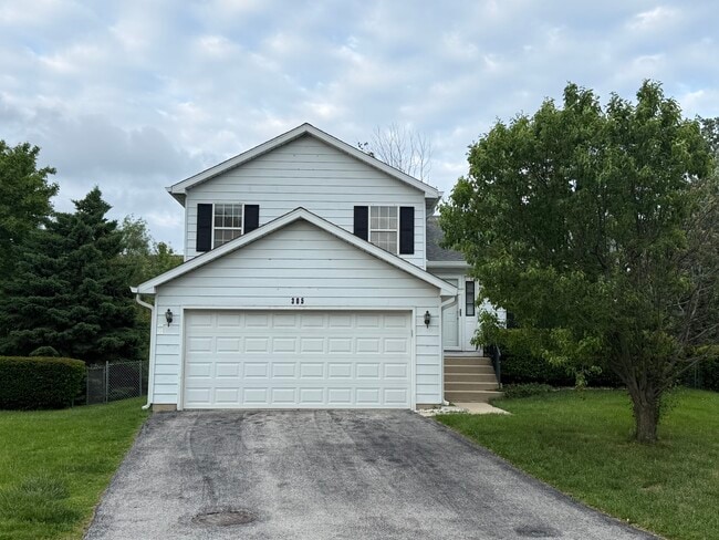 Building Photo - 305 Elwood Ct