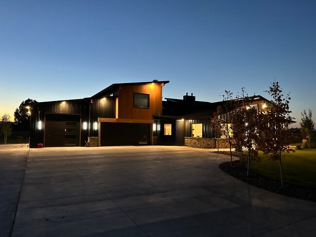 Photo - 244 Placid Dr