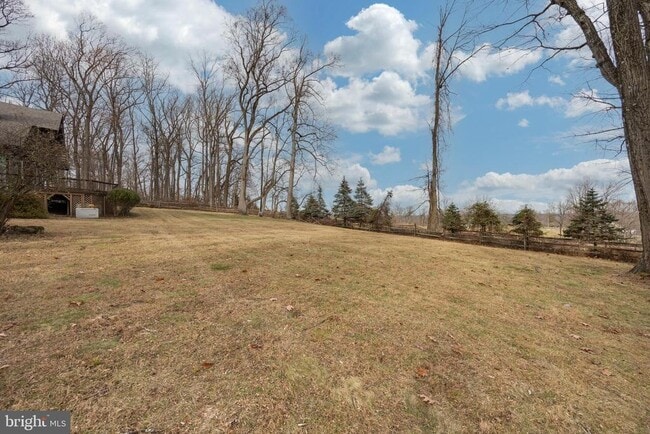 Photo - 1104 Tinker Hill Ln