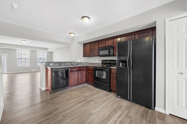 Photo - 14154 Lakeside Blvd N