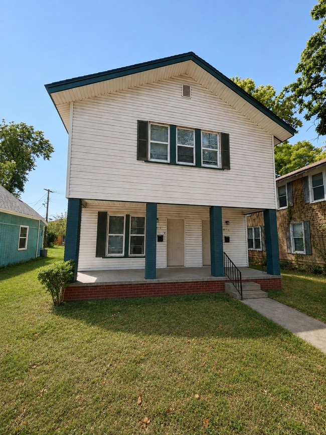 Two-Bedroom Duplex in Shawnee