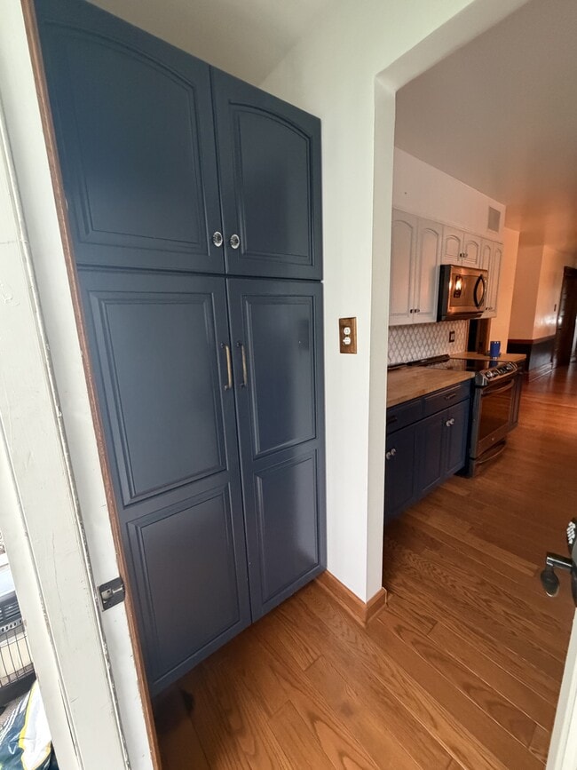 Photo - 335 N 8th St