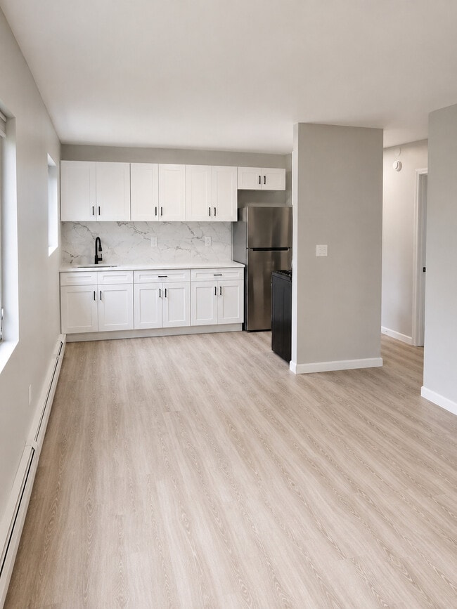 3 Bed Kitchen - Bloomfield Gardens