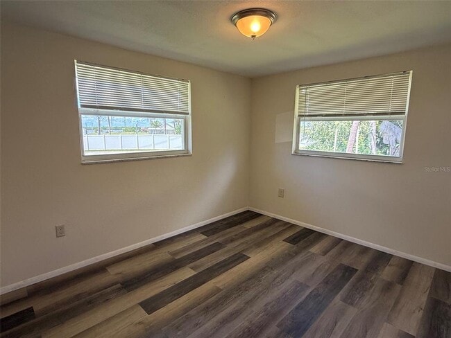 Photo - 5405 Riverside Dr