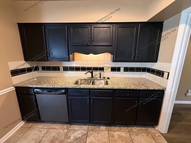 Photo - 3925 Cobblestone Bend Dr