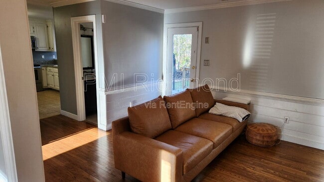 Photo - 2018 Cambridge Dr