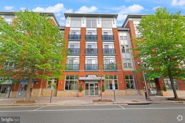 Building Photo - 1800 Wilson Blvd Unit 426 Rental