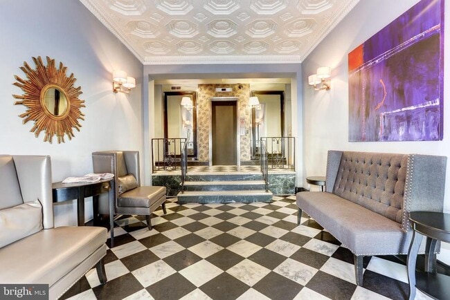1133 13th St NW Unit 802