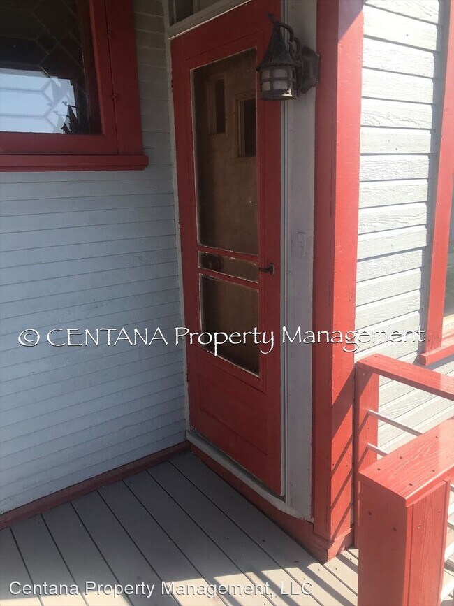 Photo - 2 br, 1 bath House - 919 W Woolman St
