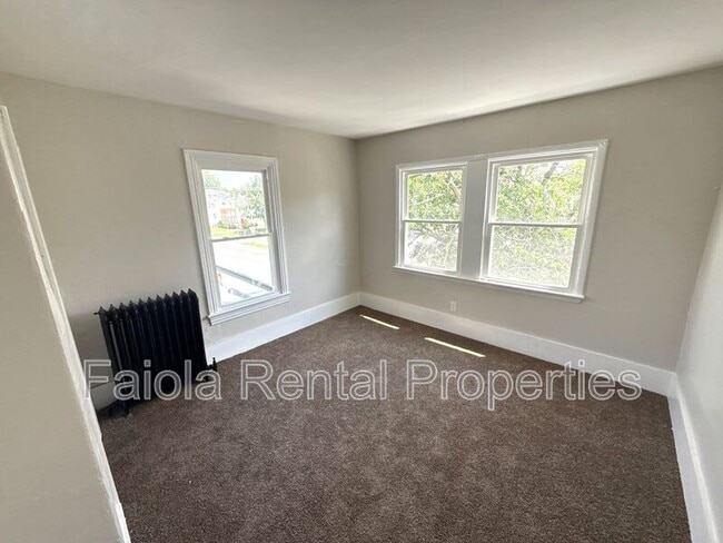 Photo - 230 N 3rd St Unit Apt 2