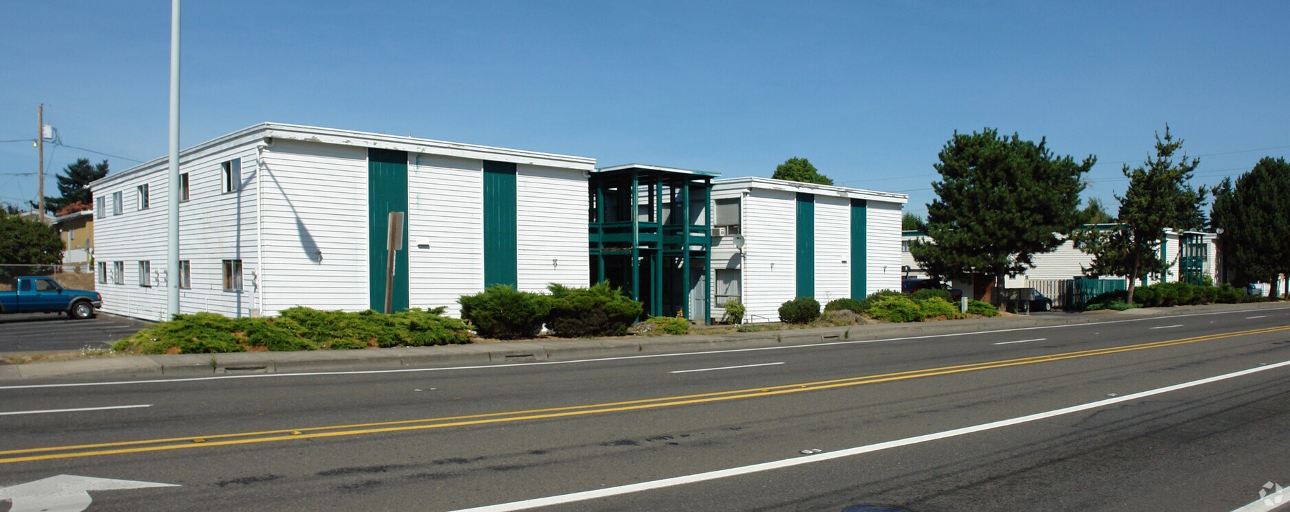 Cardinal Village - Cardinal Village Apartments