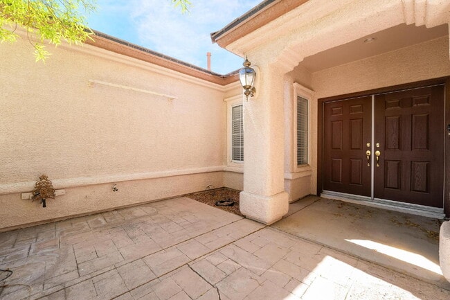 Photo - "Charming 3-Bed Oasis with Scenic Views & Cozy Fireplace in Sun City Anthem - 55 and older commun...