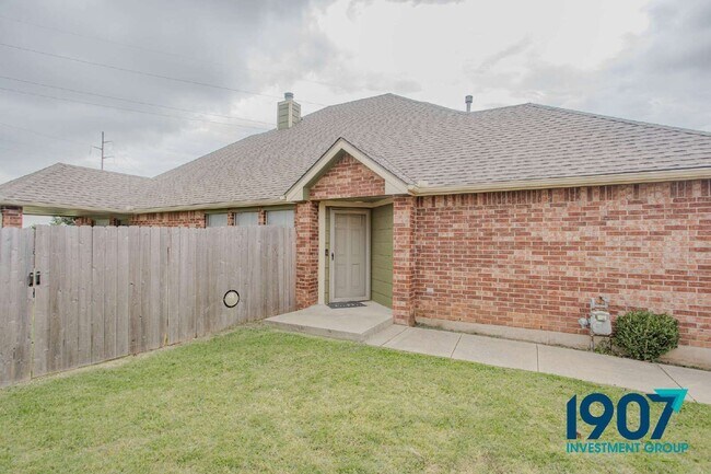Photo - 2508 Tyler Ln