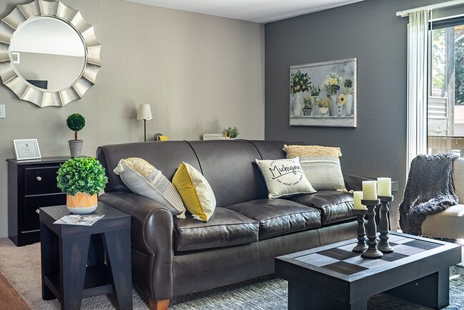 Building Photo - Wyndham Hill Rental