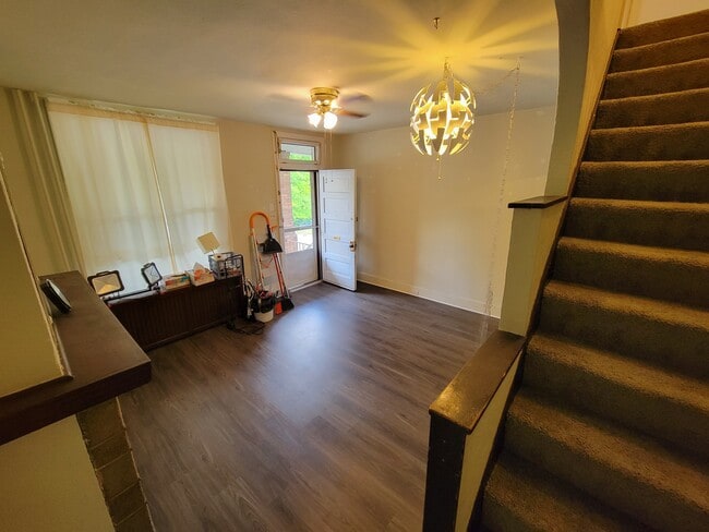 Photo - 3103 Tretow St