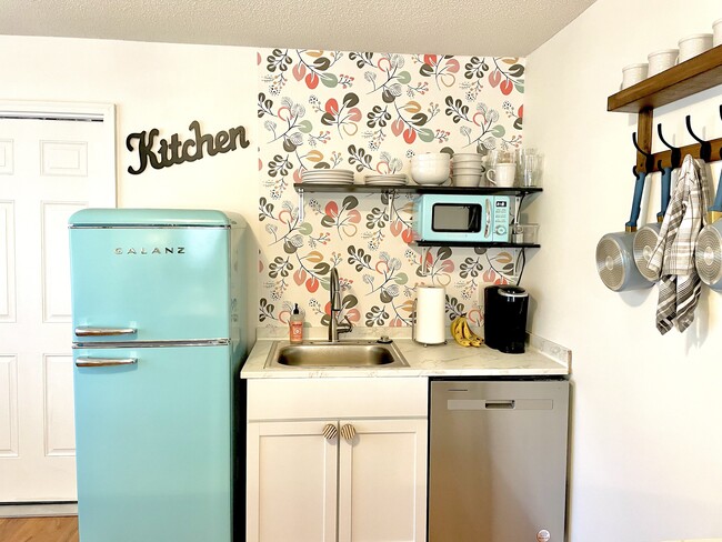 Photo - 1417 Rainbow Rd Unit 2