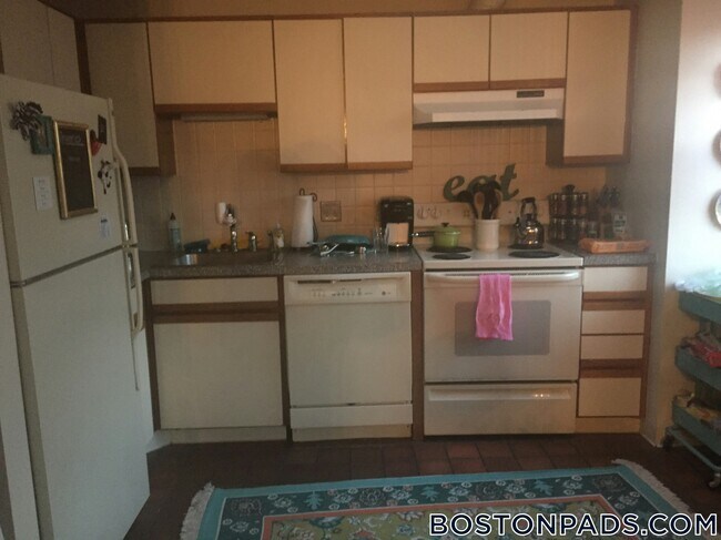 Photo - 108 Gainsborough St Unit 403W