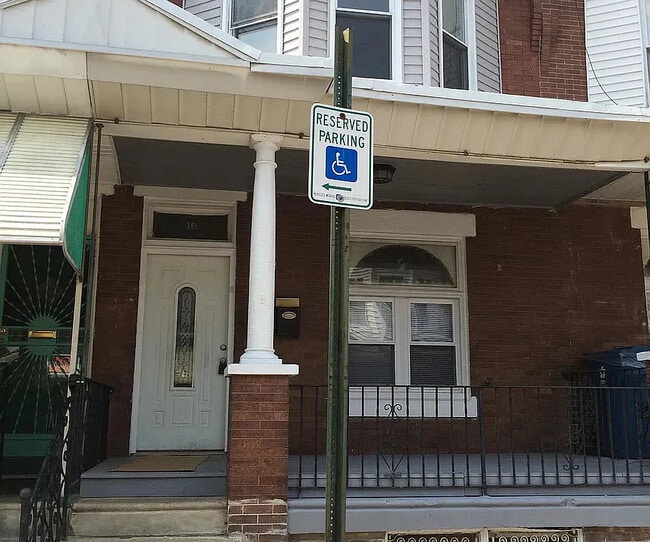 Building Photo - 16 N Ruby St