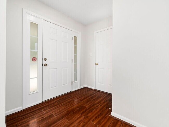 Photo - Spacious and Move-In Ready Home! - Fenced ...