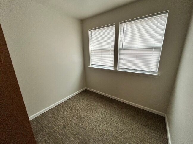 Photo - 6307 Sutherland Ave