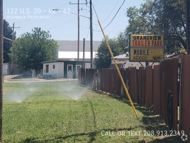 Building Photo - Vacant mobile home lot