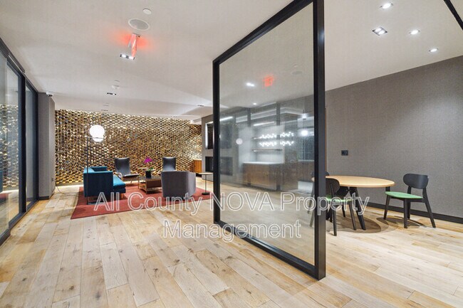 Photo - 1625 Eckington Pl NE Unit PH312