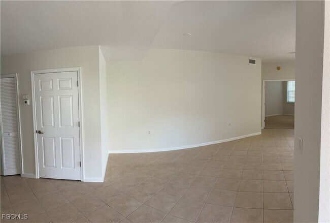 Photo - 16570 Crownsbury Way Unit 102