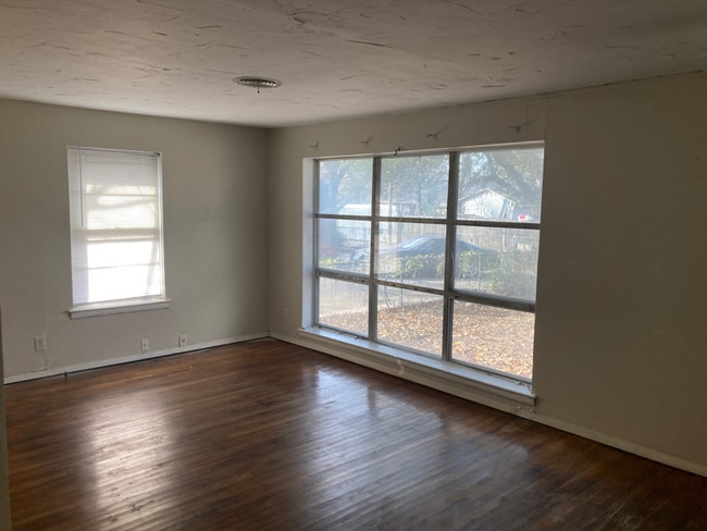 Photo - 2349 Las Cruces Ln