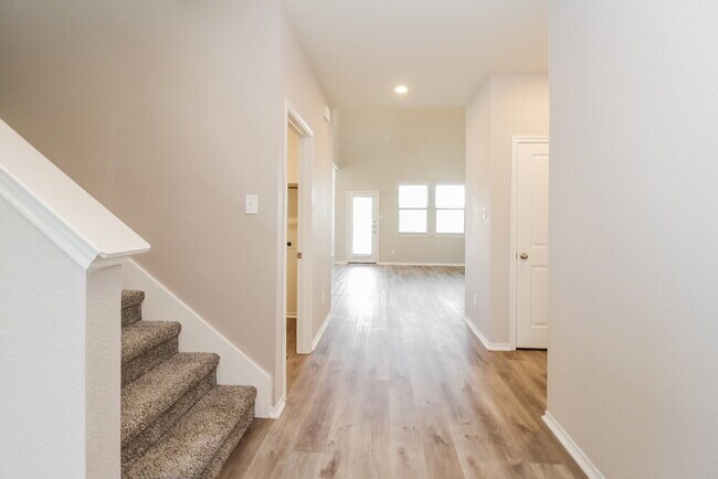 Photo - 3616 Doris Dr