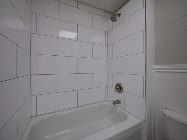 Photo - Caldwell Apartments