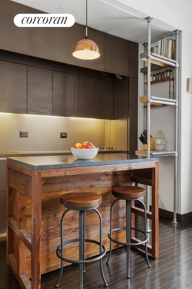 Photo - 18-20 Pine St