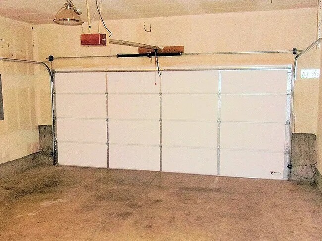 Photo - 1146 Elm St NW