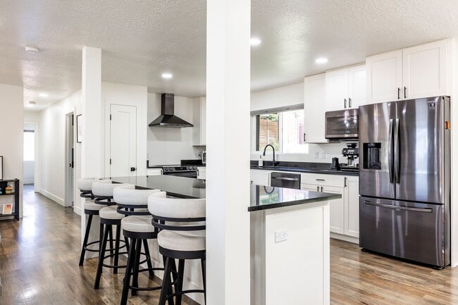 Photo - Exquisitely Renovated 4-Bedroom Oasis with Modern Upgrades
