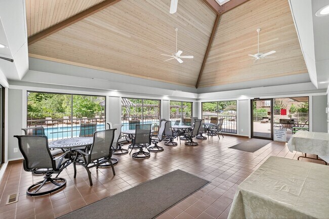 Oak Pointe Apartments