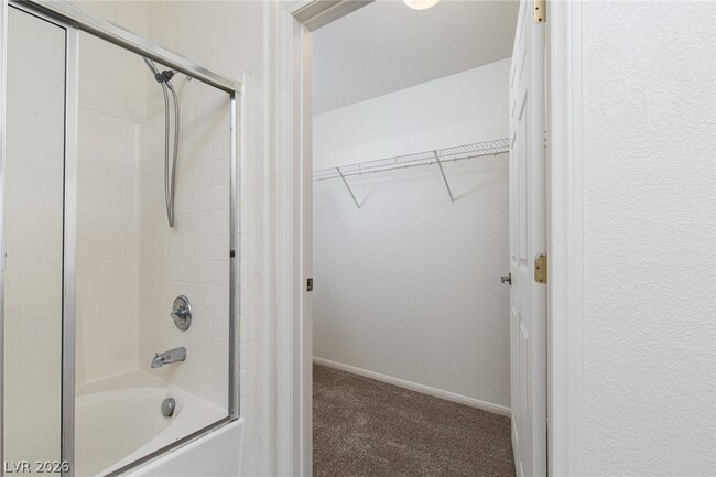 Photo - 5855 Valley Dr Unidad 1109